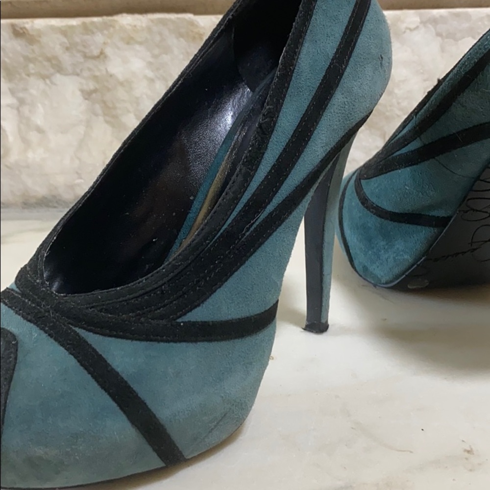 JESSICA SIMPSON Suede Heels - Picture 5 of 7